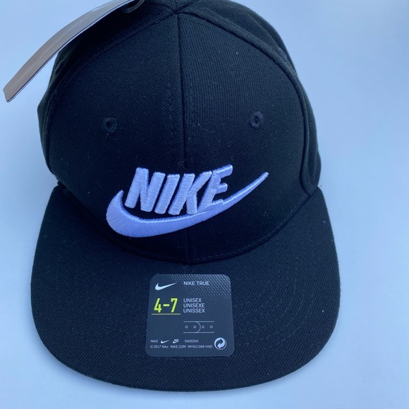 nike true limitless snapback